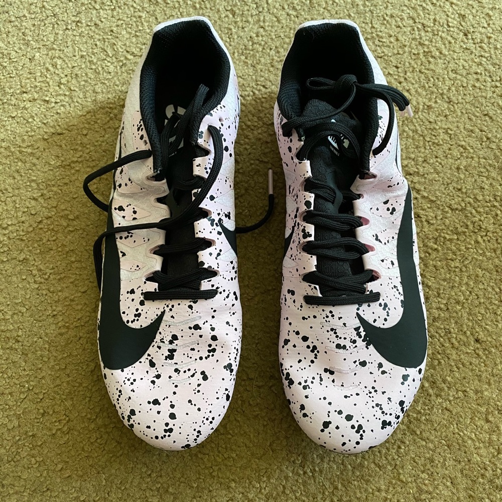 BRAND NEW NIKE RUNNING SPIKES